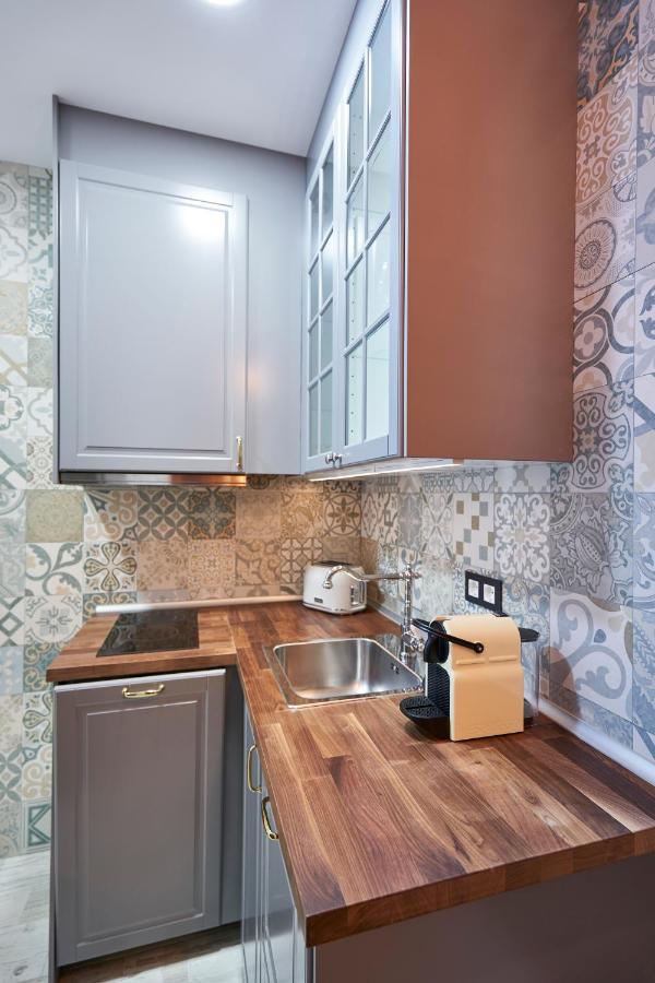 Plaza Chueca Apartment Madrid Bagian luar foto